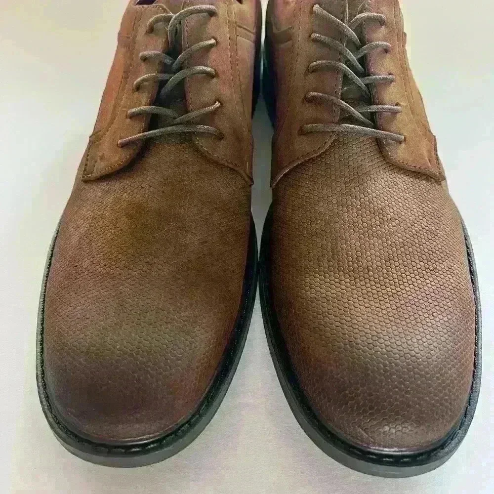 Unlisted by Kenneth Cole new kenneth